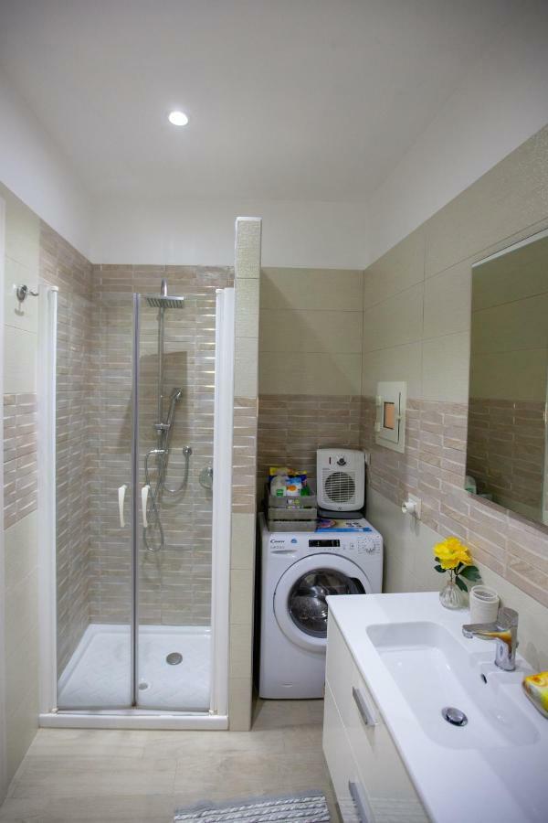 Garibaldi House Apartment Νάπολη Εξωτερικό φωτογραφία